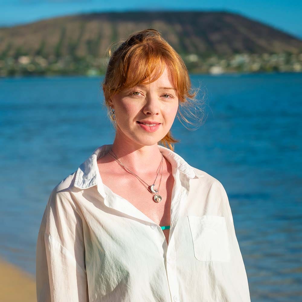 Do It Like a Wahine: Astrologer & Birth Chart Reader, Sarah