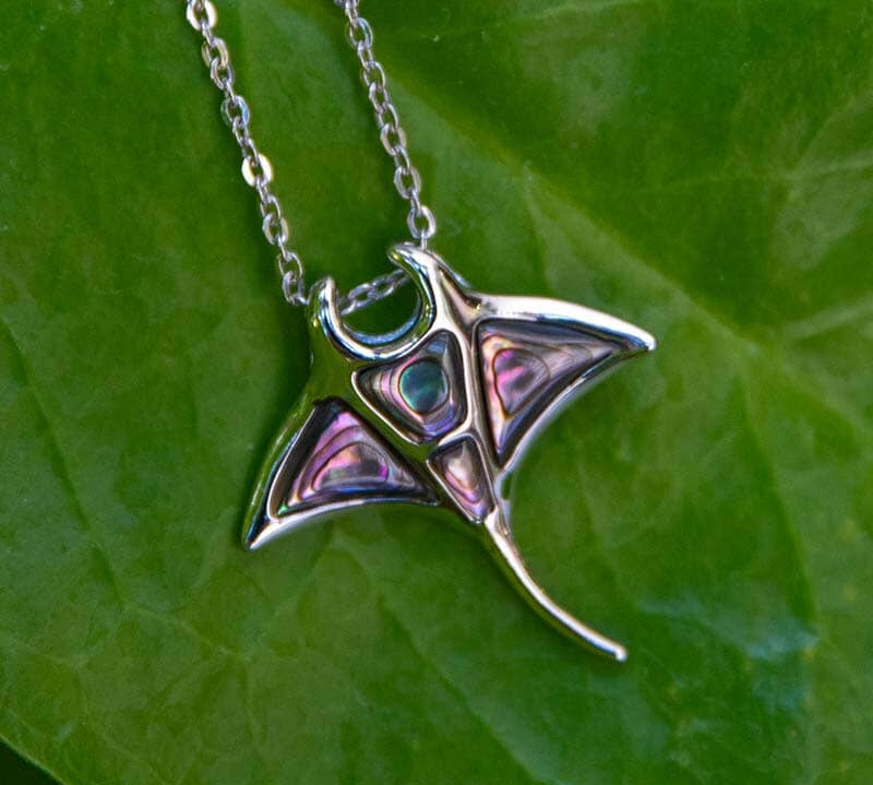 Abalone Manta Ray Pendant Pendant Island by Koa Nani 