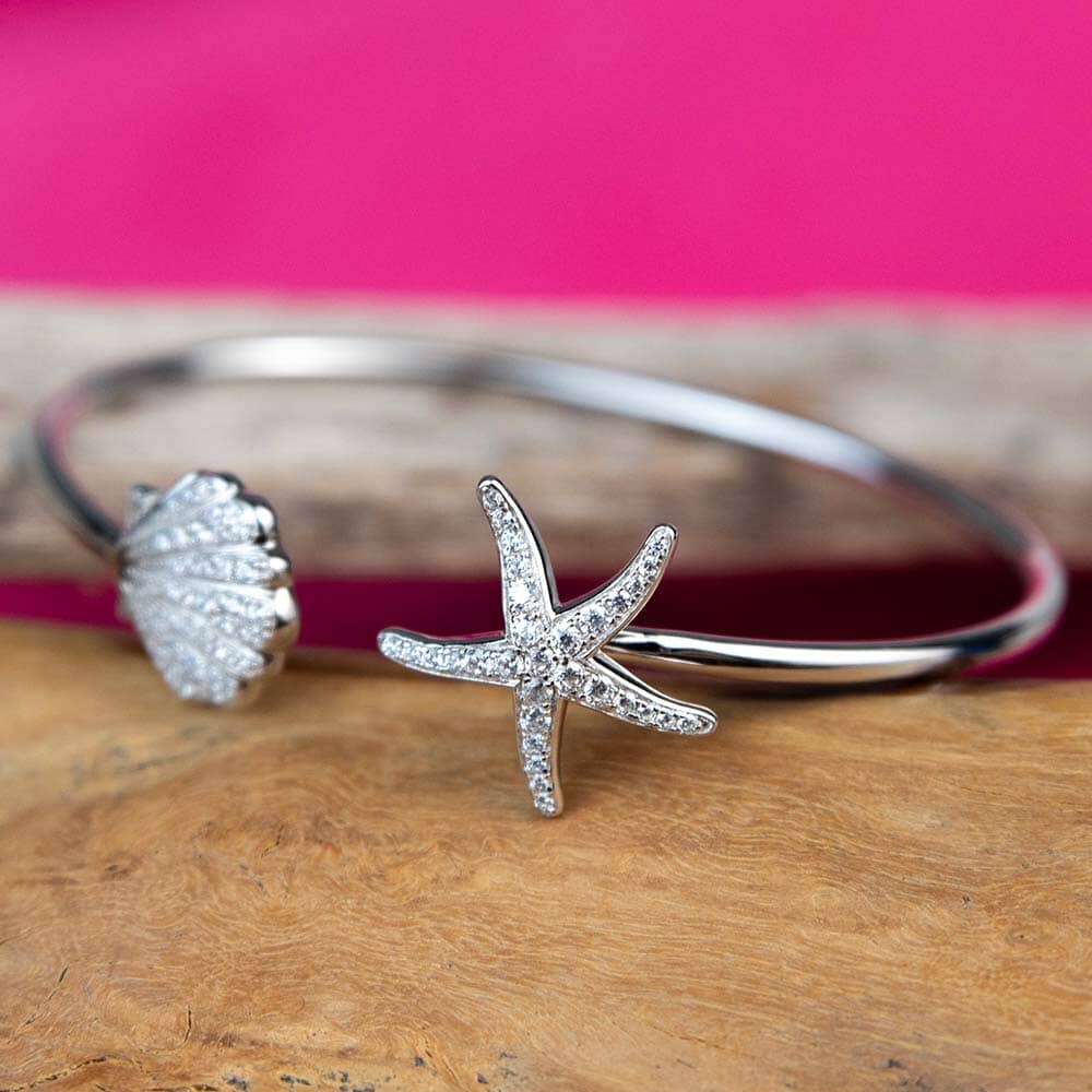 Pavé Sea Star & Oyster Sleek Bangle Bangle Island by Koa Nani 