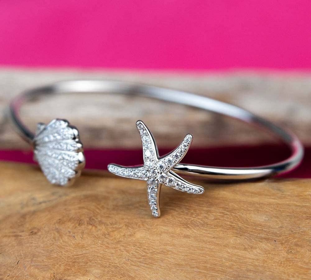 Pavé Sea Star & Oyster Sleek Bangle Bangle Island by Koa Nani 