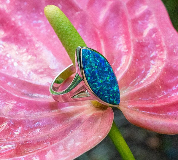 Prismé Opal Mandorla Cocktail Ring Ring Island by Koa Nani 