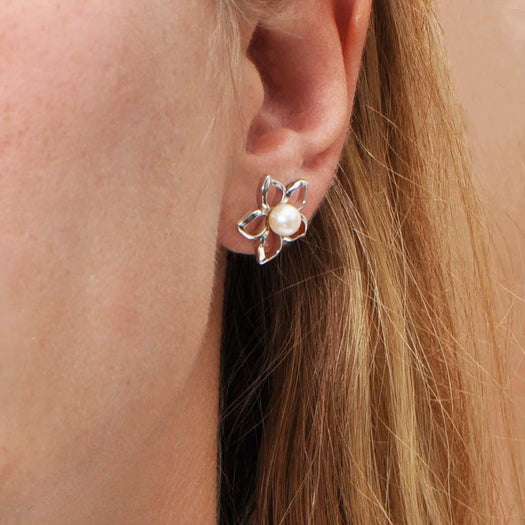 Pearl Plumeria Cut-out Earrings Earrings Island by Koa Nani 